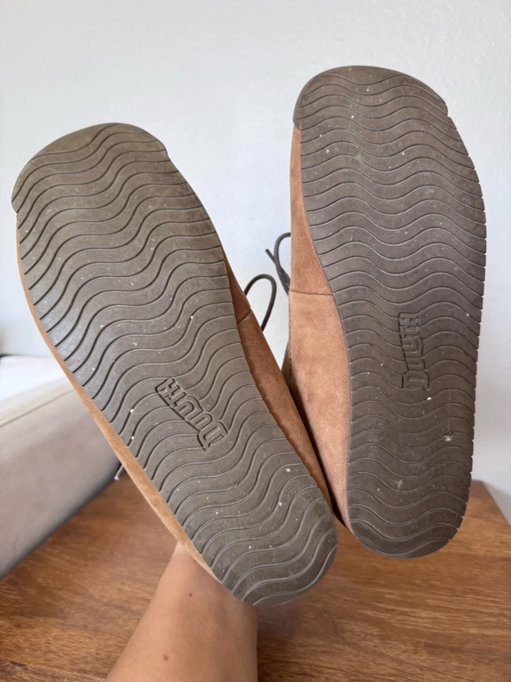 Duluth Trading Men’s Shearling Chukka Slippers Size 8